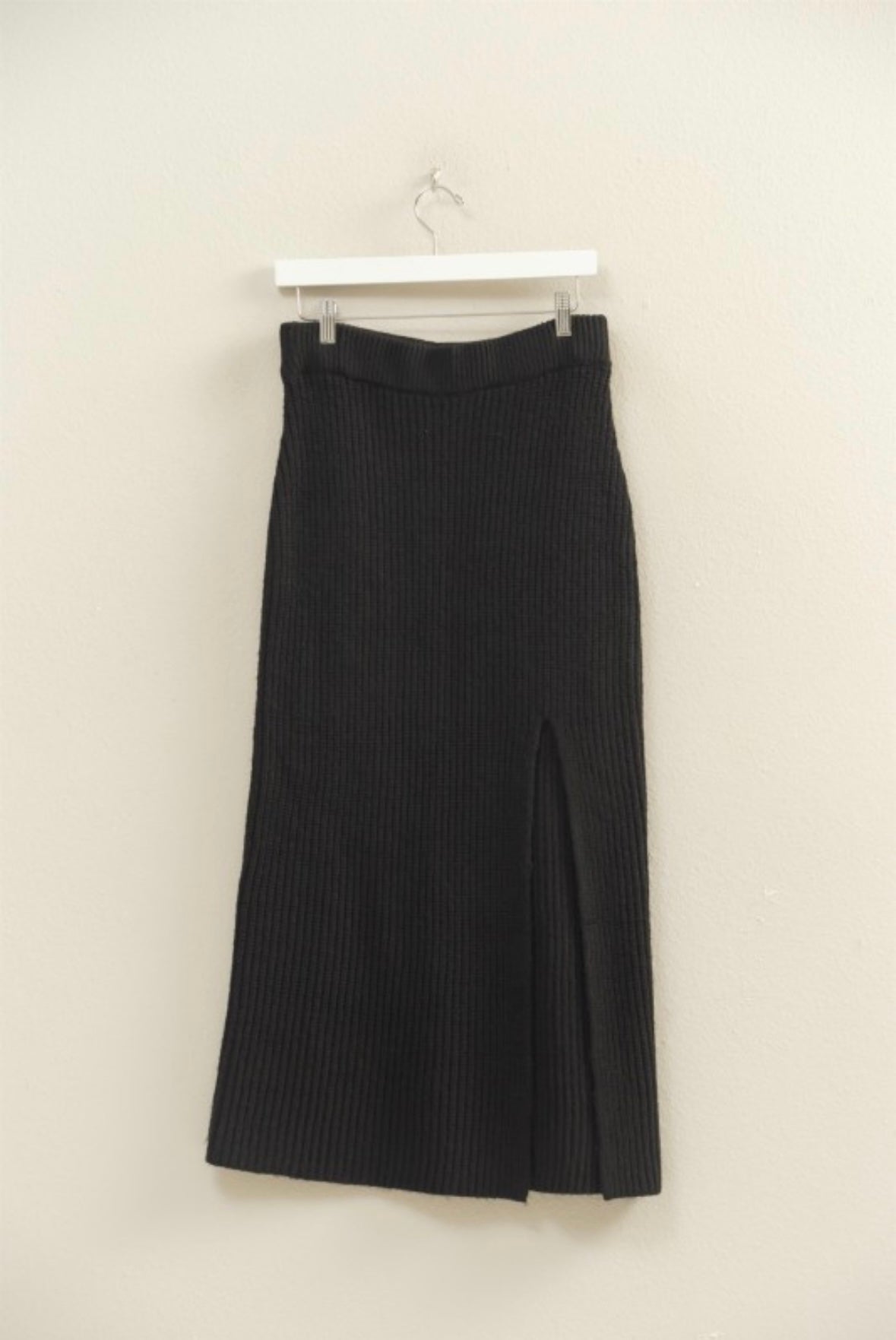 Ribbed Side Slit Sweater Skirt