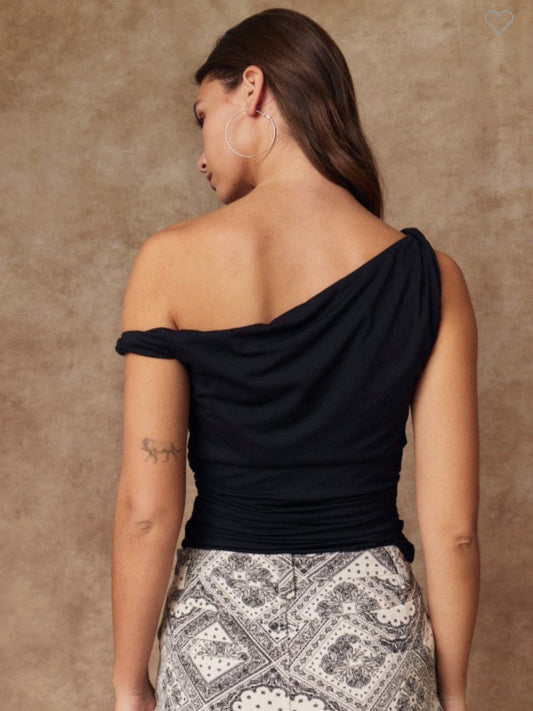 Elsa Asymmetrical Top