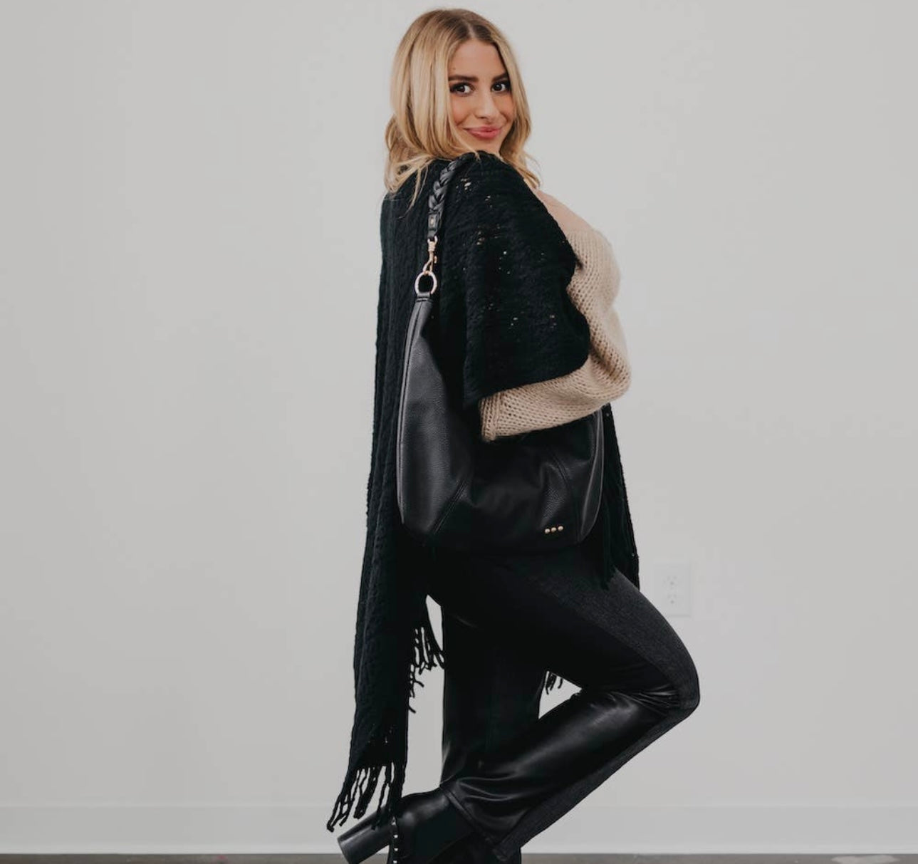 Hattie Shoulder Hobo Bag 2 Colors