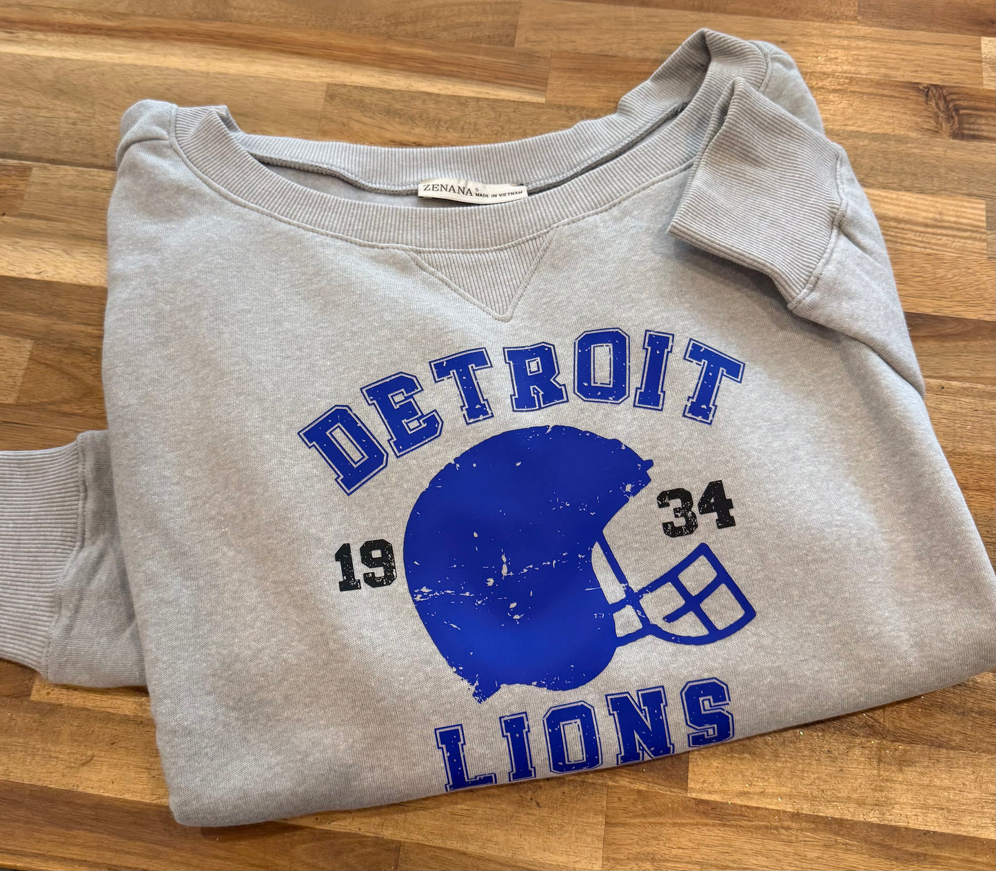 Off the Shoulder Lions Sweatshirt