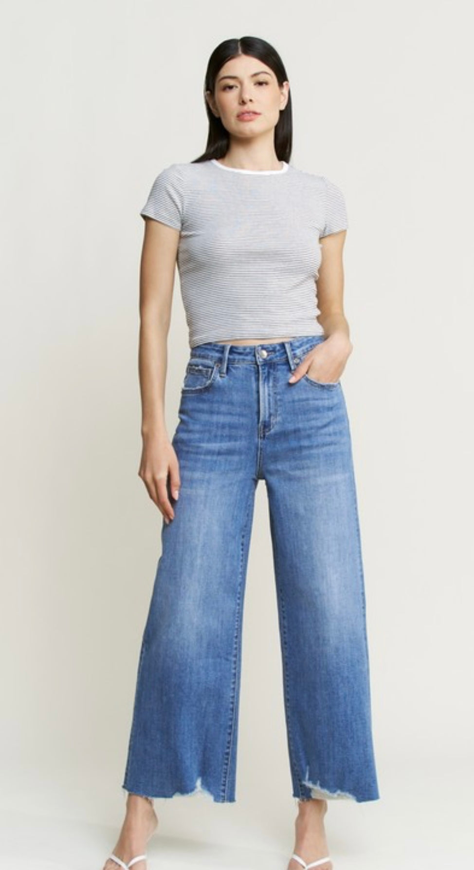 High Rise Crop Frayed Hem Jeans