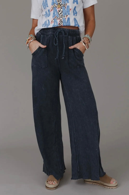 Relaxed Wide Leg Pants