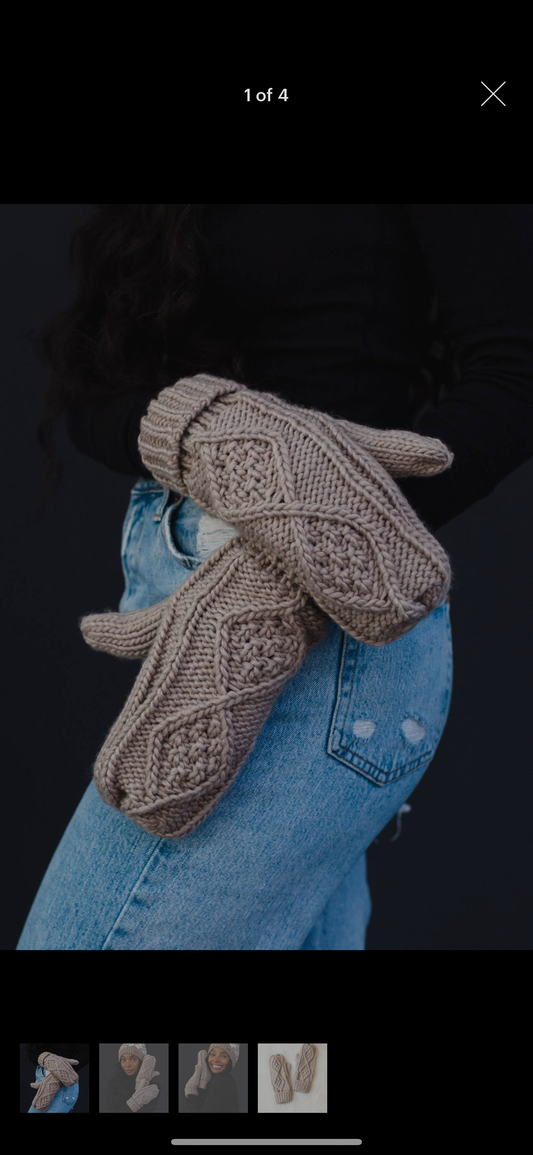 Cable Knit Mittens 4 Colors